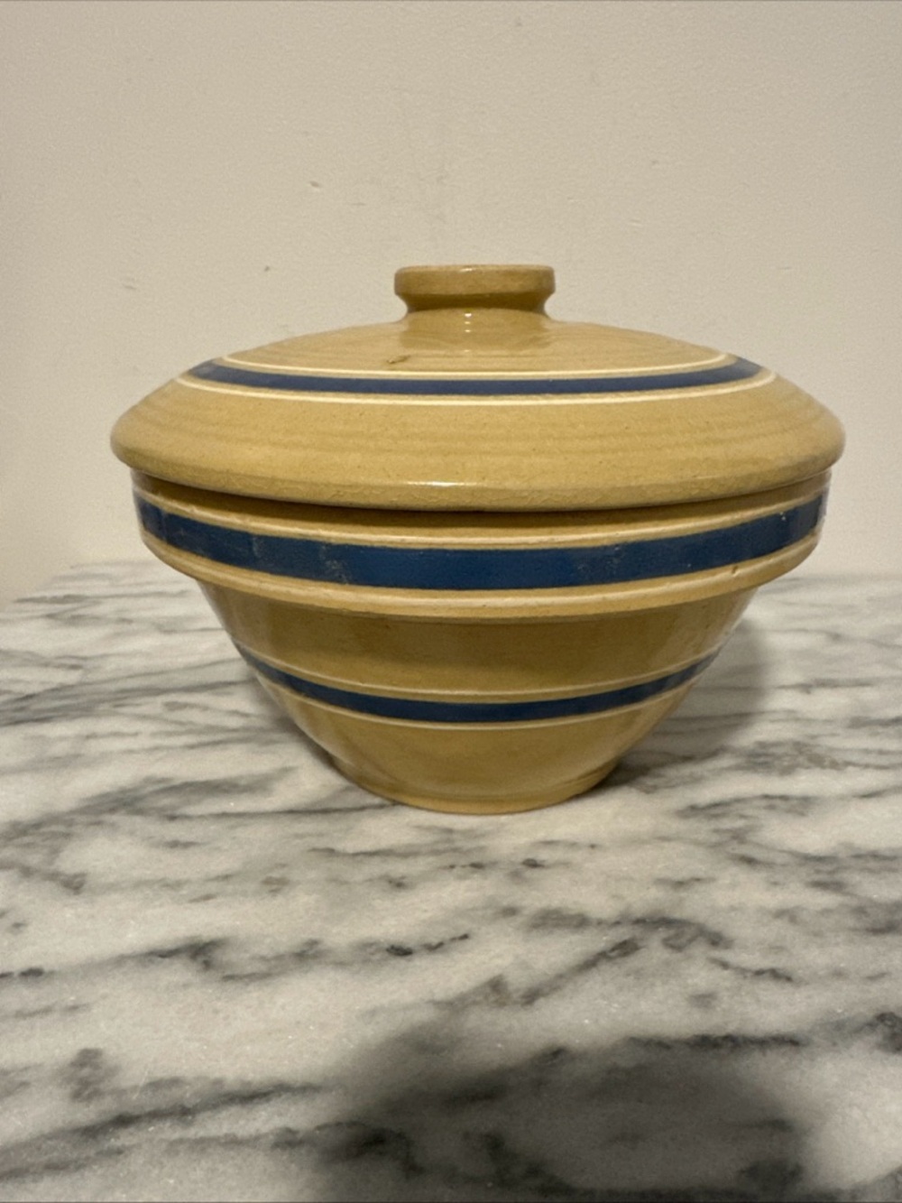 Antique Yellow ware Ceramic mixing Bowl  Blue & white Stripes with lid Rare